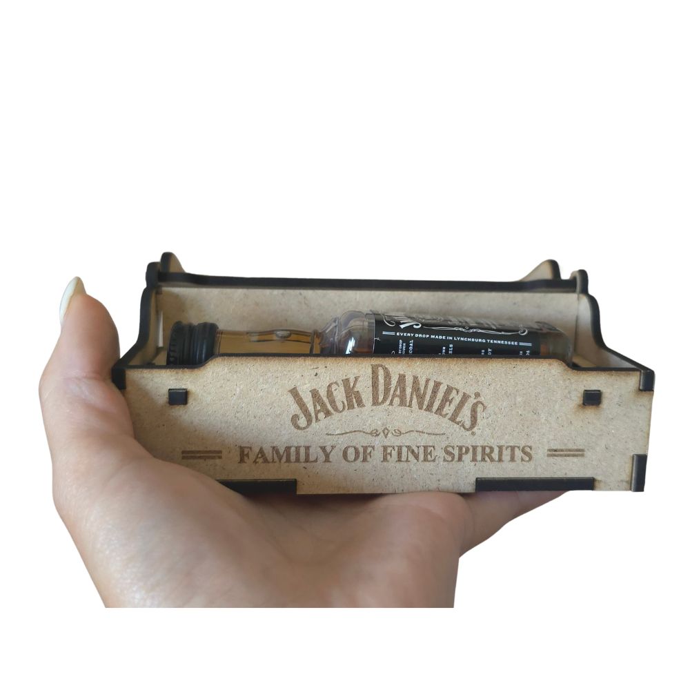 Poklon kutija Jack Daniel’s – personalizirana graviranjem